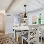 Historic Townhouse In The Heart Of Villa