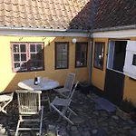 Villa Historic Townhouse In The Heart Of Aeroskobing