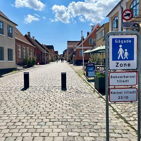 Historic Townhouse In The Heart Of * Ærøskøbing