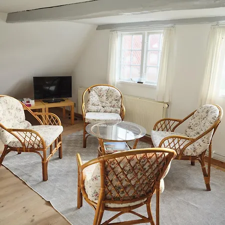 Historic Townhouse In The Heart Of Aeroskobing