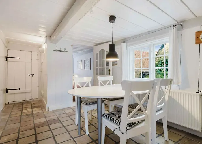 Historic Townhouse In The Heart Of Villa