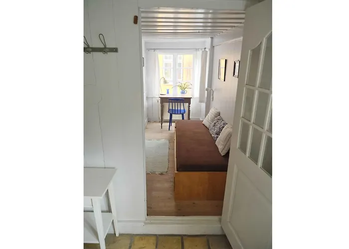 Historic Townhouse In The Heart Of Aeroskobing