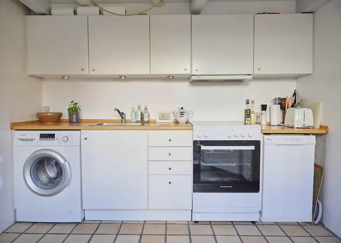 Historic Townhouse In The Heart Of